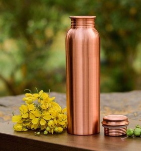 Botella de Agua de Cobre, Recipiente Ritual Tradicional para Ofrendas de Templo, Uso Espiritual y Ceremonias Culturales - Product Image 4