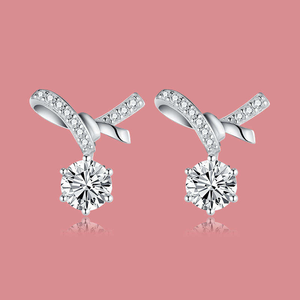 Boucles d'oreilles clous en moissanite rondes brillantes, serties en argent, étincelantes, élégantes, de luxe, à la mode - Product Image 1