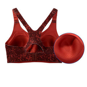 Soutien-gorge de sport axé sur le confort, avec matière douce et respirante et un maintien solide pour une utilisation quotidienne active - Product Image 5