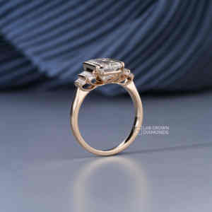 Anillo de Diamantes Cultivados en Laboratorio con Corte Baguette y Esmeralda, Plata de Ley S925, Oro Amarillo, Lujo, 5 Piezas, Color EF+, Calidad VS+ para Mujer - Product Image 4