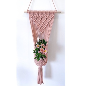 Support de plante suspendu en macramé de coton, design unique, fait main, pour plantes d'intérieur, jardin, balcon et terrasse, à vendre - Product Image 1