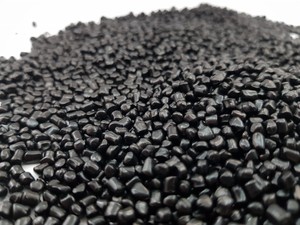 Granulés/Granulés de colorant noir de carbone CPI haute performance pour une coloration intense et une dispersion élevée des plastiques - Product Image 2