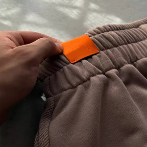 กางเกงจ็อกเกอร์ผ้าฟลีซคอตตอน 100% สีเทา สไตล์สตรีทแวร์ลำลอง มีกระเป๋าซิป เอวยางยืด ทรงหลวม สีพื้น ย้อมสีแบบวอช - Product Image 3