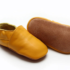 Zapatos de cuero para bebé de nuevo diseño, suaves, ligeros y cómodos para caminar, calzado para uso diario informal. - Product Image 2