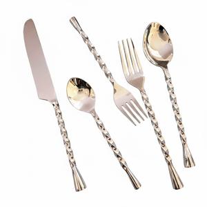 Ensemble cuillère-fourchette en acier inoxydable de style moderne, best-seller, avec manche en bois brun, pour la maison, la cuisine, les restaurants et les hôtels. - Product Image 5