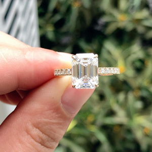 Bague de fiançailles et de mariage en or jaune 14 carats avec diamant de laboratoire taille émeraude 1,55 carat, certifié IGI, luxe, pour soirée - Product Image 1