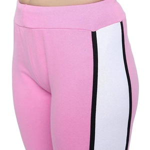 Conjunto Deportivo para Mujer, Mezcla de Poliéster y Algodón Suave, Manga Larga, Rosa y Blanco en Contraste, con Serigrafía para Jump Squad - Product Image 3
