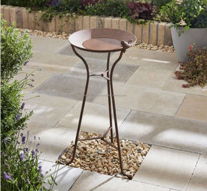 Bebedero para pájaros de metal para exteriores, decoración de jardín, cuenco grande, pedestal resistente, acabado antiguo resistente al óxido, comedero de agua para pájaros - Product Image 2