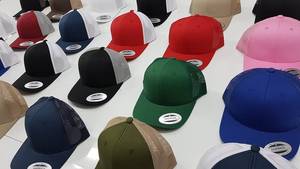 หมวกแก๊ปทรงทรัคเกอร์แบบลำลองคุณภาพพรีเมียมจาก Protect Style Apparels สวมใส่สบาย ระบายอากาศได้ดี ผลิตจากผ้าฝ้าย บริการสกรีนโลโก้ตามสั่ง เหมาะสำหรับทุกเพศทุกวัย - Product Image 6