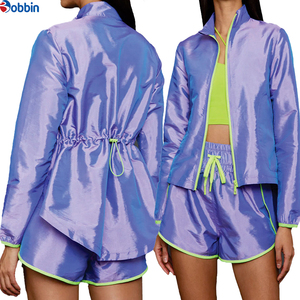 Conjunto Deportivo de 2 Piezas para Mujer, Estilo Hip Hop, Satinado, Manga Larga, Cuello Alto, Secado Rápido, Corte Holgado, Color Morado con Ribete Verde Neón, Primavera - Product Image 6