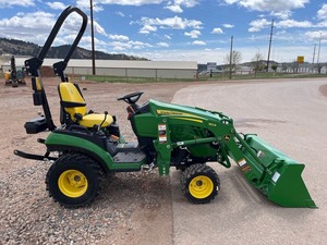 Tractor Compacto de Servicio Pesado 2024 1025R de Alto Rendimiento, Suministro al por Mayor - Product Image 3