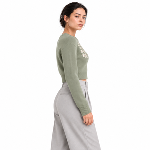 Top Corto de Cachemira para Mujer, Color Verde Salvia, con Bordado Floral, Cuello Redondo, Manga Larga, Dobladillo Acanalado, Estilo Casual para Invierno - Product Image 5