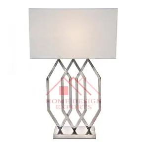 Lampada da tavolo decorativa in argento ultimo design per la decorazione di Hotel e casa design moderno ed elegante