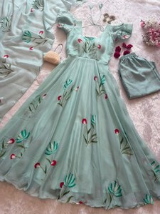 Traje Anarkali Floral de Georgette para Mujer, Estilo Tradicional Indio y Pakistaní, para Bodas o Playa, Largo hasta el Suelo, Completamente Cosido, Kurta, Pantalón y Dupatta - Product Image 4