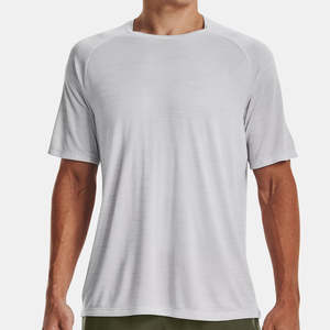 Camiseta Deportiva de Secado Rápido con Logotipo Personalizado Bordado en Lona para Hombre |   Camiseta Deportiva de Manga Raglán Holgada de Color Sólido con Tecnología Dri-Fit - Product Image 3