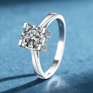 Bague de fiançailles en moissanite taille ronde VVS, solitaire, en argent sterling 925, bijoux de mariage de luxe pour femme - Product Image 1