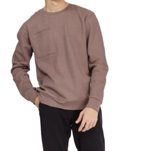 Nous proposons des kits de t-shirts en coton de haute qualité pour hommes, conçus avec un logo personnalisé pour les passionnés d'athlétisme de haut niveau. - Product Image 3