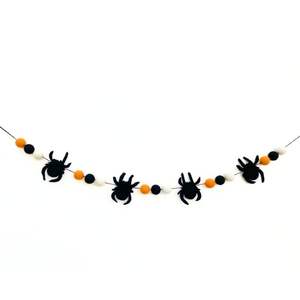Guirnalda de Fieltro Hecha a Mano con Araña Negra de Lana y Pompones Coloridos, Decoración de Fiesta Duradera de Alta Calidad - Product Image 5