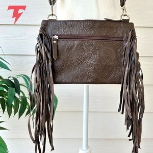 New Fashion Unisex Adjustable <b>Strap</b> Cowhide Leather Handbag High Quality Custom Logo Zipper Waterproof Lightweight <b>Shoulder</b> <b>Bag</b> - Product Image 3