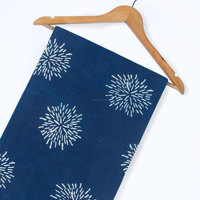 Tissu en coton biologique Indigo Blue Flower Hand Block Print Lightweight 90gsm Girls Curtains Covers Home Decor Bags Car Outdoor
