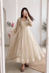 Conjunto de Traje Pakistaní Verde, Vestido Anarkali de Manga Larga, Dupatta de Red, Traje Indio Bordado para Fiesta o Boda - Product Image 4