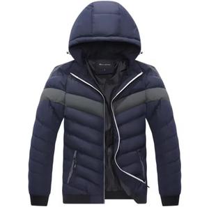 Chaqueta de Invierno Acolchada para Hombre con Capucha, Cortavientos, Cierre Frontal, Diseño Casual a Cuadros, Negra, Relleno de Poliéster, Corte Ajustado, Largo Regular - Product Image 6