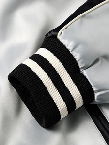 เสื้อแจ็คเก็ตวาร์ซิตี้ผู้ชาย ผ้าซาตินคุณภาพสูง สไตล์ลำลอง ปักลายตัวอักษร ติดกระดุมหน้า ซิป ไซส์ใหญ่ ระบายอากาศได้ดี - Product Image 4