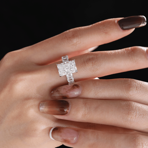 Anillo de compromiso de diamante cultivado en laboratorio de corte radiante de 4 quilates con engaste de 4 garras y halo oculto de diamante redondo, anillo de diamante de corte esmeralda - Product Image 1