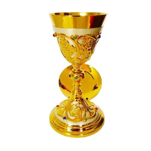 インド、カルナータカ州、ベンガルールの4インチパターンのHOLYWORLD CHALICE9インチ