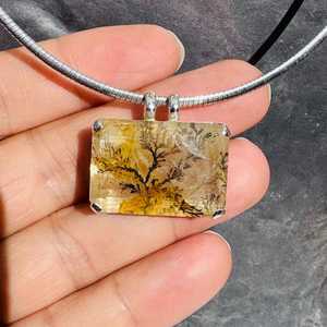 Colgante de Cuarzo Dendrítico Dorado Hecho a Mano, Bañado en Oro, Piedra Natural, Joyería Elegante, Regalo de Compromiso Vintage - Product Image 1