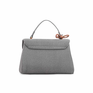 Bolso de Mano Formal de Lino Gris Premium para Mujer, Bolso Elegante con Asa Superior y Detalles en Cuero Marrón - Product Image 3