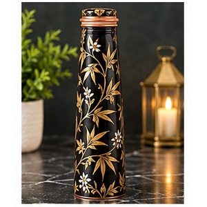 Bouteille d'eau en cuivre artisanale royale indienne avec couvercle en cuivre, motif paon, vaisselle portable pour les voyages, style oriental - Product Image 5