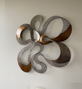 Ornements muraux minimalistes de forme unique et moderne, design le plus récent, art mural élégant en fer métallique pour salon - Product Image 1