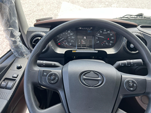 BRAND NEW 2025 HI NO L7 4x2 6-Cylinder 6.7L Fuel-Diesel Engine type-B6.7 Euro6 260hp Automatic Transmission Left Hand Steering - Product Image 5