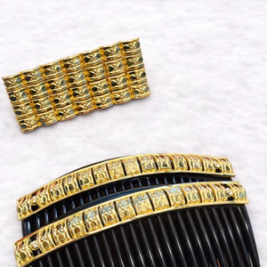 Peineta de Pelo Vintage Chapada en Oro Hecha a Mano, Ecológica, Impermeable, Elegante y Moderna, con Diseño de Flores y Mini Piedras Rojas, para Novias - Product Image 1