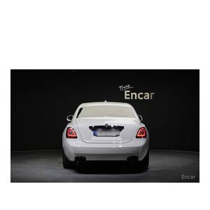 Rolls-Royce Ghost 6.7 V12 Black Badge Enero 2022 13.114 km Caja de Cambios Automática Asientos de Cuero Volante a la Izquierda Cámara Trasera - Product Image 4