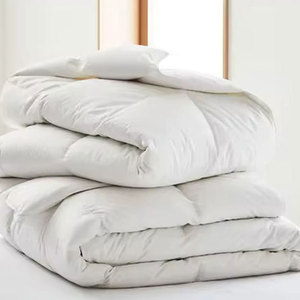 Edredón para Cama, 100% Poliéster, Lavable, Uso Hotelero, Color y Tamaño Personalizables para una Experiencia de Sueño Confortable - Product Image 1