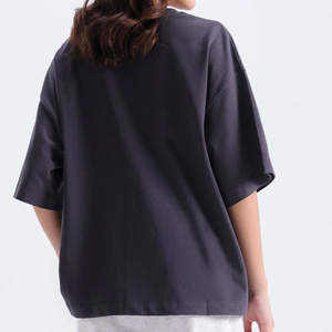 เสื้อยืดคอกลมแขนสั้นทรงปกติสำหรับผู้หญิง สีพื้น ผ้าฝ้ายเจอร์ซีย์ 100% ระบายอากาศได้ดี เป็นมิตรกับสิ่งแวดล้อม ป้องกันรอยยับ ซักแห้งเร็ว - Product Image 2