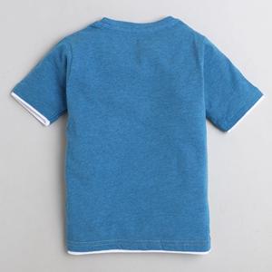 เสื้อยืดแขนครึ่งลายสุนัขในกระเป๋าพิมพ์ลาย-สีน้ำเงิน - Product Image 2
