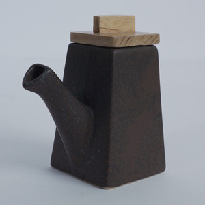 Brown Eco-Friendly Traditional Reactive Glaze Ceramic Soy <b>Sauce</b> <b>Pot</b> 200ml Convenient Wooden Lid Restaurant Hotel Tableware - Product Image 2