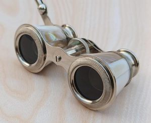 Prismáticos de nácar de 2,5 pulgadas con asa Binocular de bolsillo de latón macizo de capitán para niños y adultos. - Product Image 2