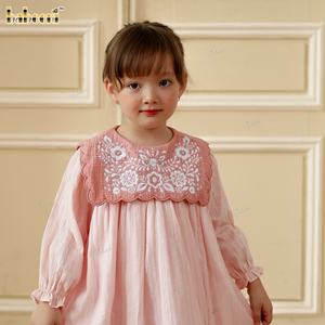 Vêtements islamiques pour enfants en mousseline longue à fleurs brodées à la main blanche ODM Dubaï style Dubaï pour bébé fille - DR4479 - Product Image 1