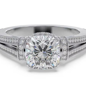 Anillo Vintage con Diamantes en Forma de Cinta, Diamante Cultivado en Laboratorio de 0.85 Ct en Oro Amarillo, Blanco, Rosa y Platino de 18K - Product Image 1