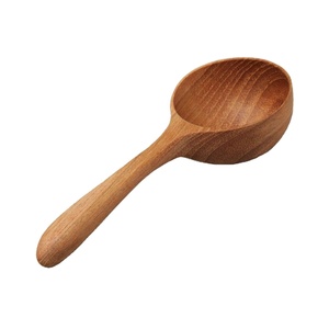 Cuchara de madera rústica hecha a mano, cuchara para servir de madera natural, utensilio de cocina premium, vajilla ecológica, producto de moda en oferta. - Product Image 1