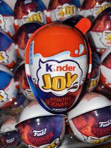 Kinderr Joy Stranger Things 3-Pack Assortiment d'œufs en chocolat surprise, fourniture directe d'usine, jouets pour enfants, cadeaux, prix compétitif - Product Image 5