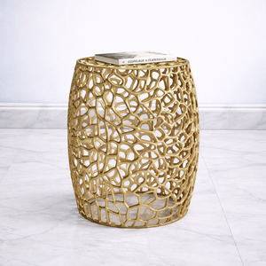 บาร์หรูหรา ดีไซน์ฉลุลาย รูปทรงประติมากรรม โครงสร้างแข็งแรง ใช้งานได้หลากหลาย ชิ้นงานที่สง่างาม เหมาะสำหรับตกแต่งภายในสไตล์โมเดิร์น - Product Image 1