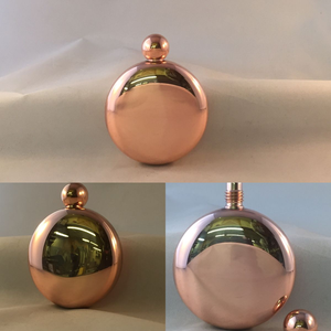 Petaca de Lujo Estilo Americano con Acabado de Cobre Martillado, Material Metálico, Diseño Atractivo y Moderno para Guardar Licores y Vino - Product Image 2