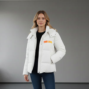 Blouson matelassé personnalisé pour femme – Élégant, décontracté, idéal pour l'extérieur en hiver, coupe ample, à capuche, couleur unie, rembourré en coton teint - Product Image 4