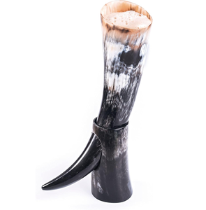 Corne de buffle Viking avec support, fabriquée sur mesure, corne de buffle naturelle, corne Viking pour bière et vin, meilleur prix - Product Image 1