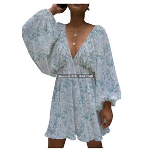 Elegante Vestido Corto de Algodón con Cuello en V Profundo y Mangas Farol para Damas, Estilo Dulce y Sexy para Fiestas, Otoño, Estampado Natural - Product Image 5